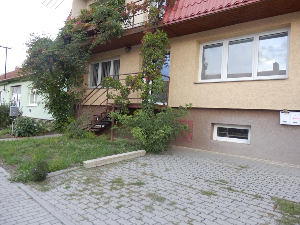 Frgo Ubytovani Vracov Bagian luar foto